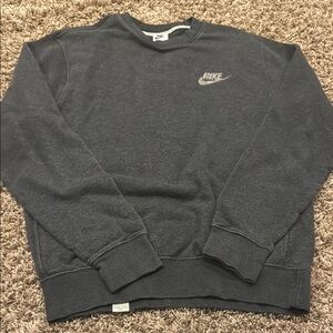 Women’s Nike crewneck. Size small